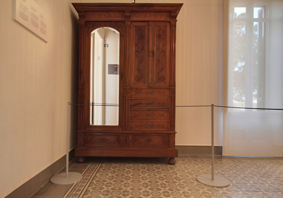 VISLUM catenarias lineales museo VISLUM catenarias lineales museo