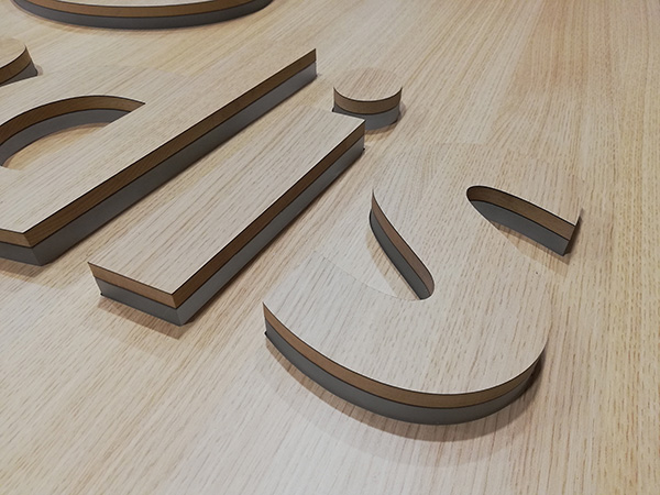VISLUM r&oacute;tulo madera CONDIS