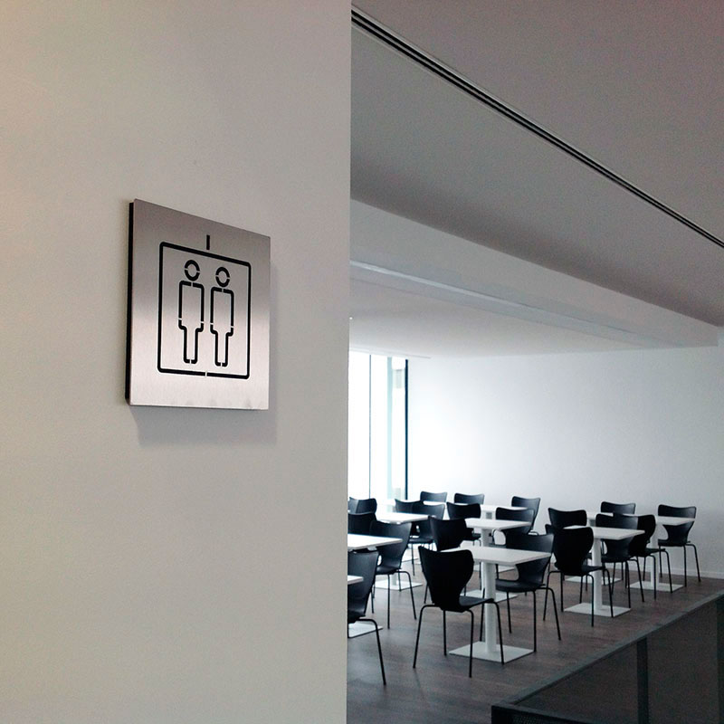 VISLUM rotulaci&oacute;n interior para Tanatorio