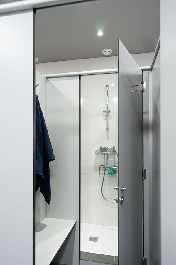 VISLUM cabinas fenolicas de ducha y wc 