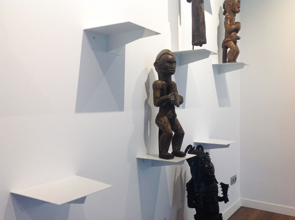 VISLUM soportes para exposición de arte africano VISLUM soportes para exposición de arte africano