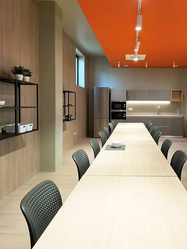 V&Iacute;SLUM dise&ntilde;o y equipamiento de comedor de empresa
