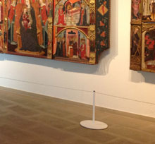 VISLUM catenarias murales y postes separadoresa para Museo Maricel de Sitges
